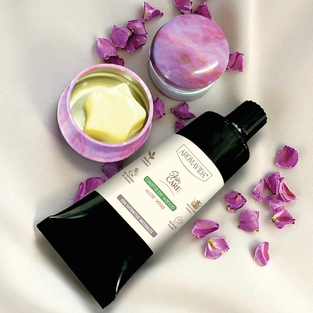 Perfume y crema de manos naturales de 30 ml, para un cuidado aromático y delicado.